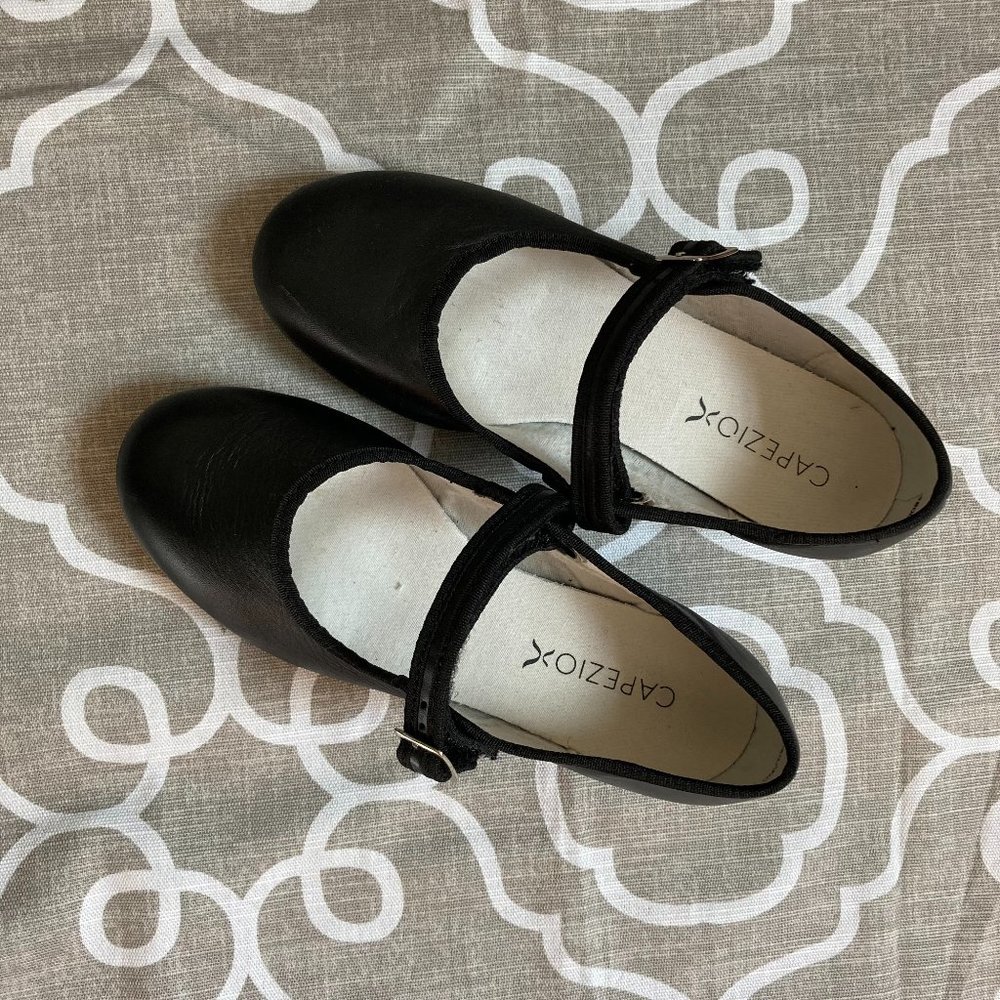 Capezio Kids 3800 Black Mary Jane Tap Shoe, size 2.5